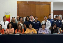 Presenció delegación CEDHV mesa “Por la construcción de la paz”